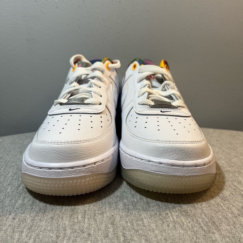 Nike Air Force 1 Low LV8 (GS) Playful Print Shoe Size 7Y/Women 8.5 FN8912-111 - Picture 2 of 10